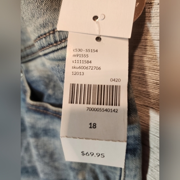 NEW Lane Bryant Jegging Crop Flex Waistband 18 PLUS NWT - Picture 7 of 9